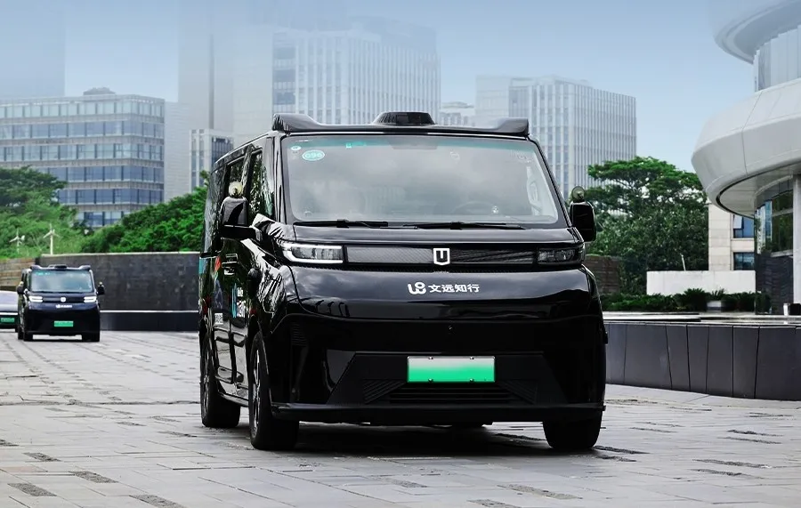 文远知行升级版Robotaxi搭多颗禾赛激光雷达