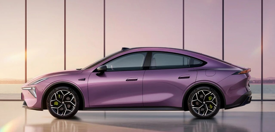 全系标配禾赛激光雷达！“公路磁悬浮”深蓝L06正式上市